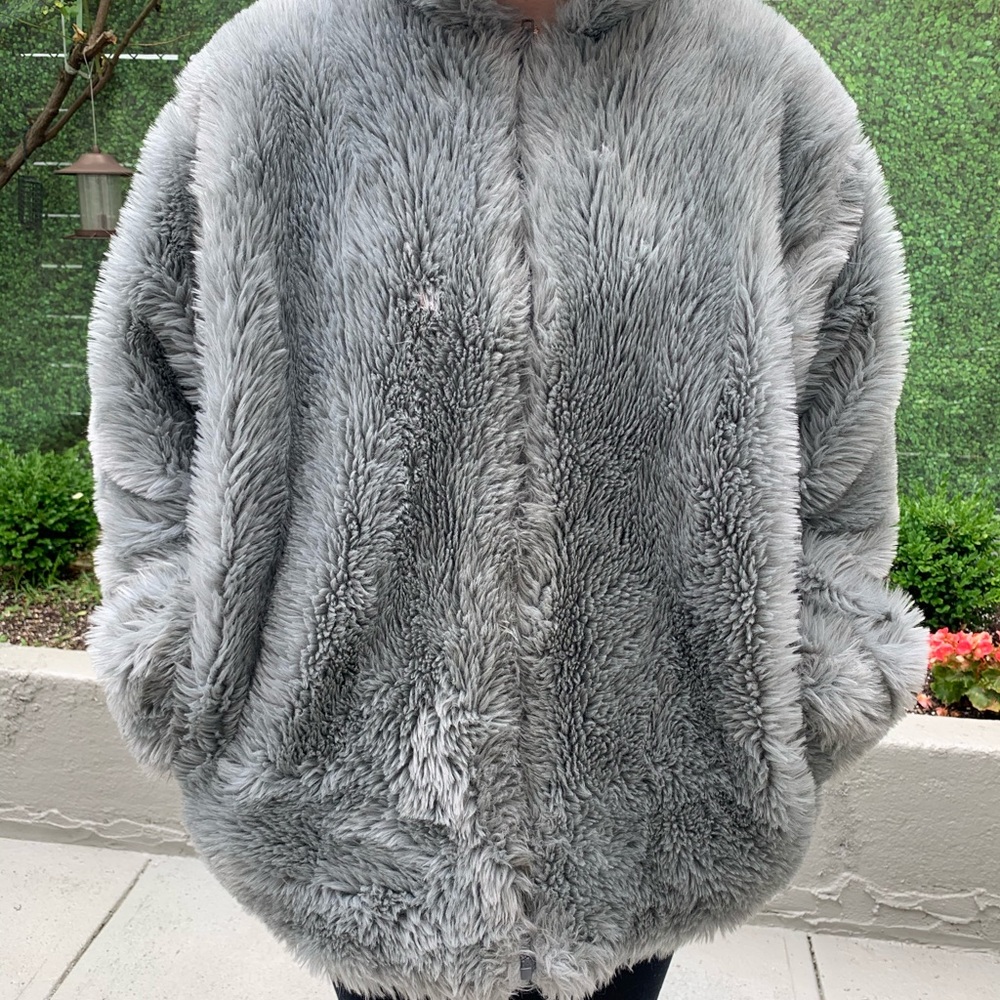Corky’s kids faux fur coat
